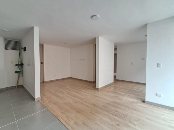 Apartamento de 2 alcobas en venta en Las Antillas, Envigado, 61 m² · foto 4 de 20