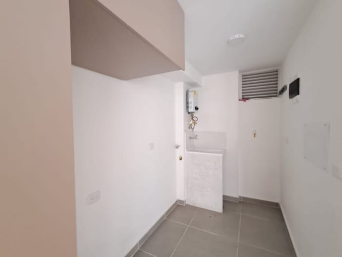 Apartamento de 2 alcobas en venta en Las Antillas, Envigado, 61 m² · foto 6 de 20