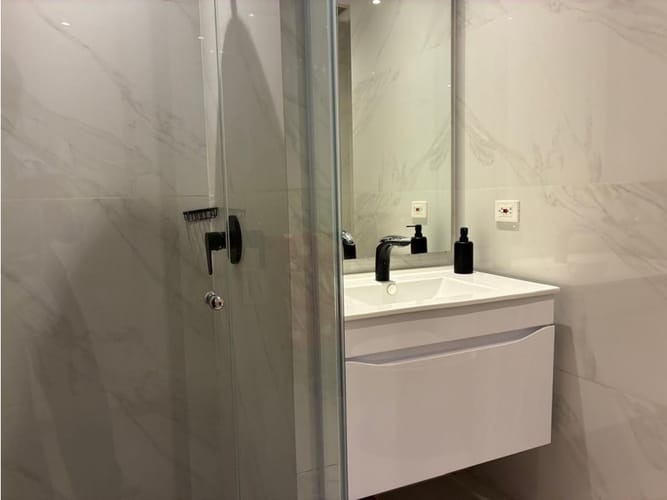 Apartamento de 3 alcobas en venta en Los Rosales, Bogotá, 211 m² · foto 12 de 24