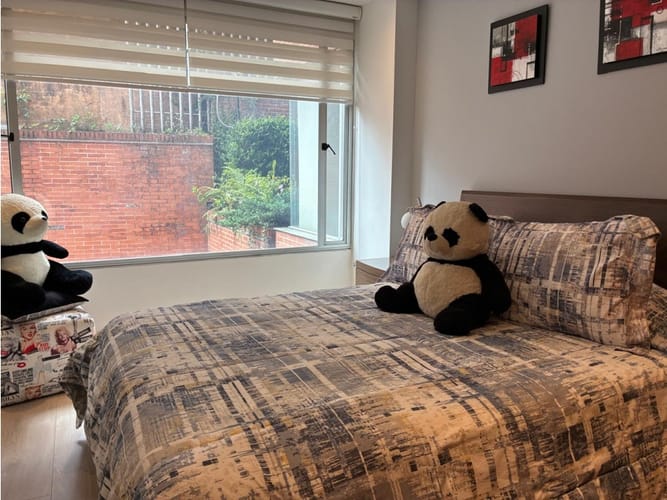Apartamento de 3 alcobas en venta en Los Rosales, Bogotá, 211 m² · foto 13 de 24