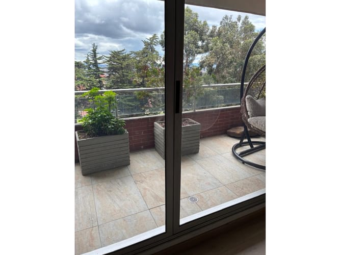 Apartamento de 3 alcobas en venta en Los Rosales, Bogotá, 211 m² · foto 21 de 24