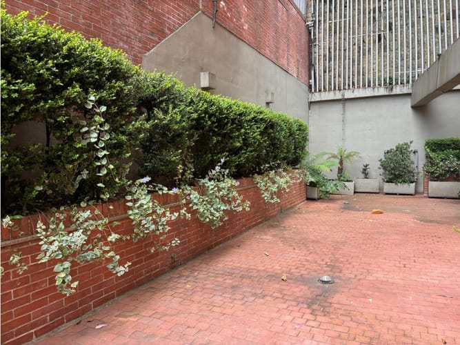 Apartamento de 3 alcobas en venta en Los Rosales, Bogotá, 211 m² · foto 23 de 24