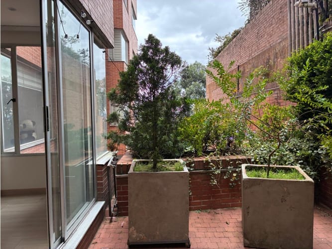Apartamento de 3 alcobas en venta en Los Rosales, Bogotá, 211 m² · foto 24 de 24