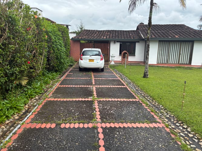 Casa de 5 alcobas en venta en Guayabito, Rionegro, 350 m² · foto 6 de 24