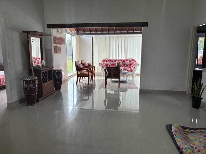 Casa de 5 alcobas en venta en Guayabito, Rionegro, 350 m² · foto 8 de 24