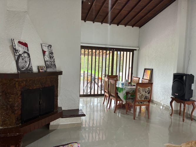 Casa de 5 alcobas en venta en Guayabito, Rionegro, 350 m² · foto 16 de 24