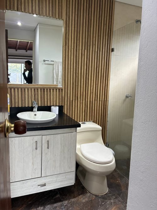 Casa de 5 alcobas en venta en Guayabito, Rionegro, 350 m² · foto 17 de 24
