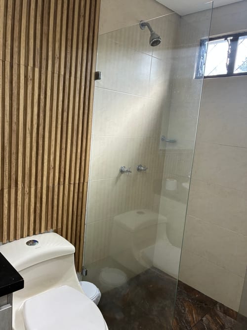 Casa de 5 alcobas en venta en Guayabito, Rionegro, 350 m² · foto 18 de 24