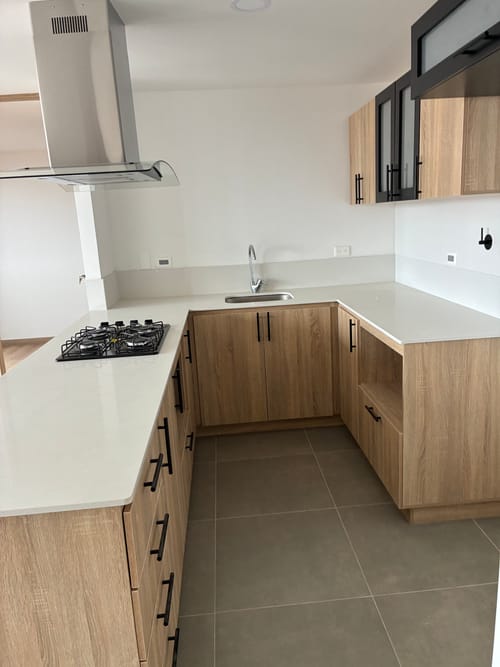 Apartamento de 3 alcobas en venta en Llano Grande, Rionegro, 71 m² · foto 2 de 16