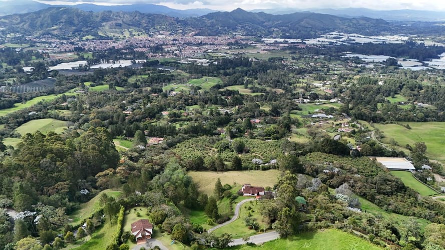 Casa de 4 alcobas en venta en La Ceja, 600 m² · foto 5 de 20