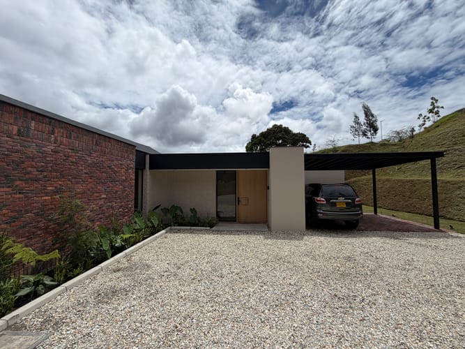 Casa de 3 alcobas en venta en Pantanillo, El Retiro, 297 m² · foto 2 de 12