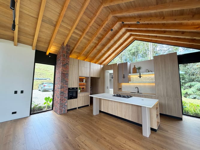 Casa de 3 alcobas en venta en Pantanillo, El Retiro, 297 m² · foto 3 de 12