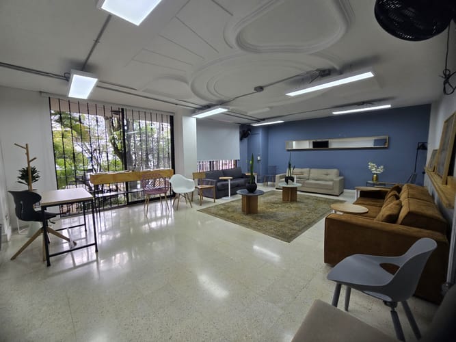 Edificio en venta en Prado, Medellín, 968 m² · foto 3 de 17