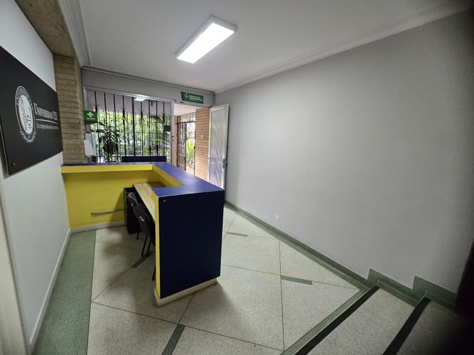 Edificio en venta en Prado, Medellín, 968 m² · foto 5 de 17