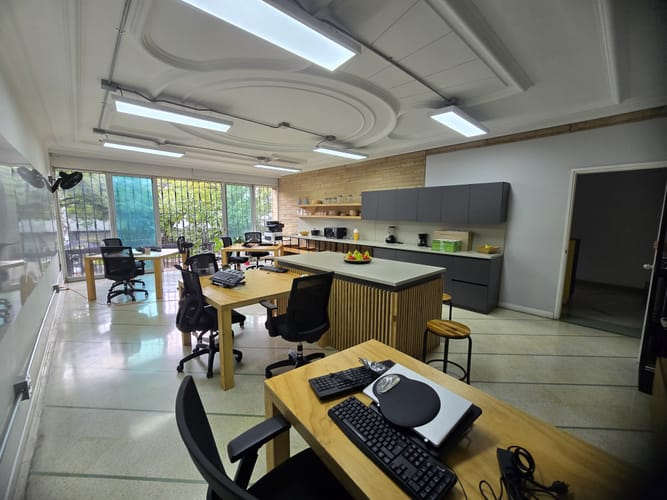 Edificio en venta en Prado, Medellín, 968 m² · foto 6 de 17