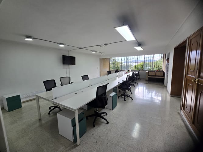 Edificio en venta en Prado, Medellín, 968 m² · foto 8 de 17