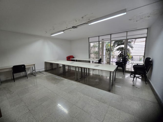 Edificio en venta en Prado, Medellín, 968 m² · foto 16 de 17
