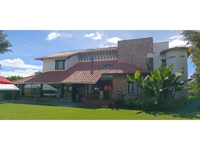 Casa de 4 alcobas en venta en Llano Grande, Rionegro, 430 m² · foto 6 de 22