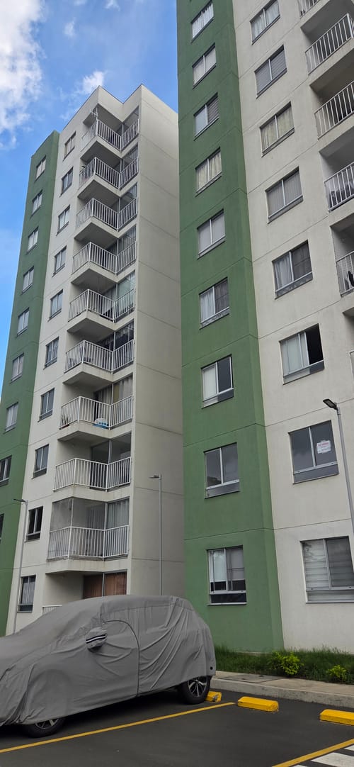 Apartamento de 2 alcobas en venta en Zamorano, Palmira, 63 m² · foto 3 de 9