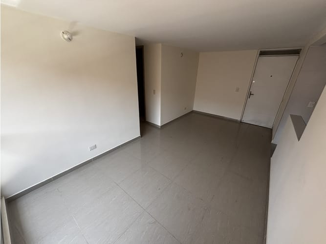 Apartamento de 3 alcobas en venta en Conjunto Residencial Ventura, Madrid, 63 m² · foto 5 de 16