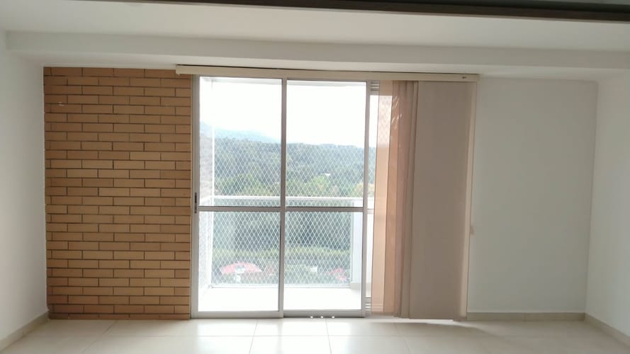 Apartamento de 3 alcobas en venta en Anillo Vial, Floridablanca, 64 m² · foto 2 de 18