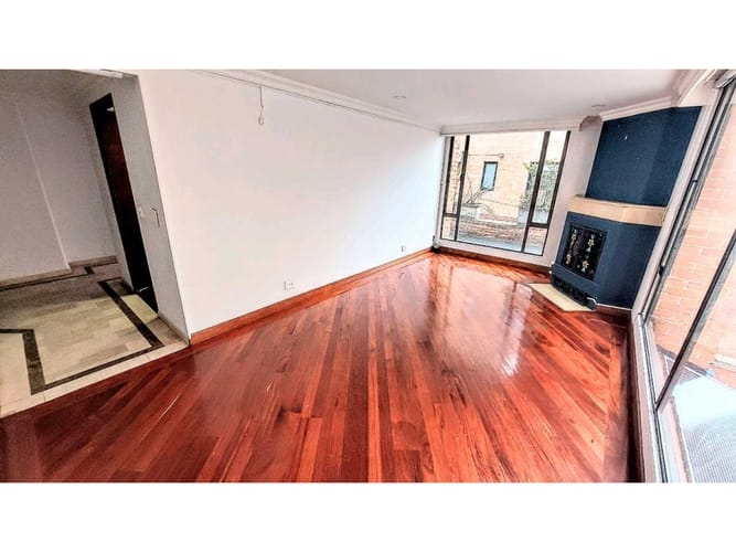 Apartamento de 2 alcobas en venta en Chico, Bogotá, 70 m² · foto 3 de 24