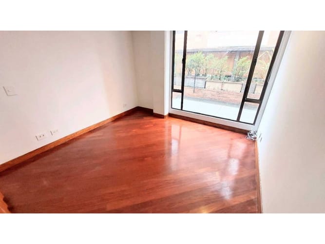 Apartamento de 2 alcobas en venta en Chico, Bogotá, 70 m² · foto 14 de 24