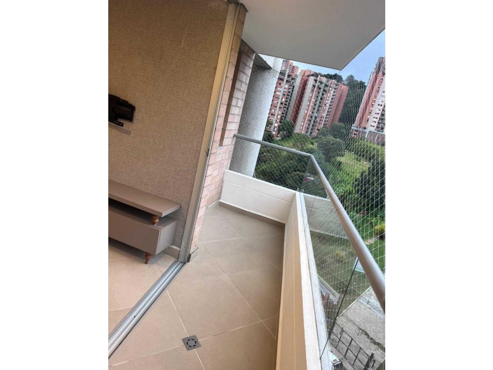 Apartamento en venta en Zona Centro, Envigado · foto 4 de 23