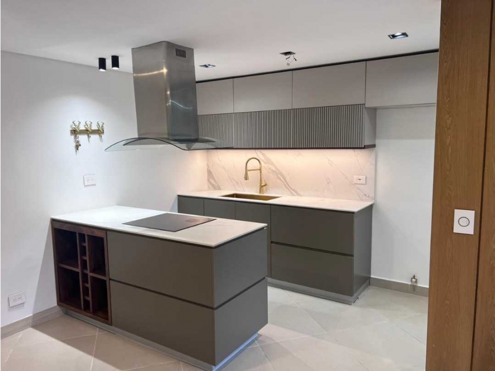 Apartamento en venta en Zona Centro, Envigado · foto 7 de 23