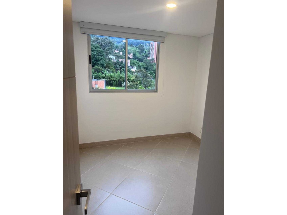 Apartamento en venta en Zona Centro, Envigado · foto 16 de 23
