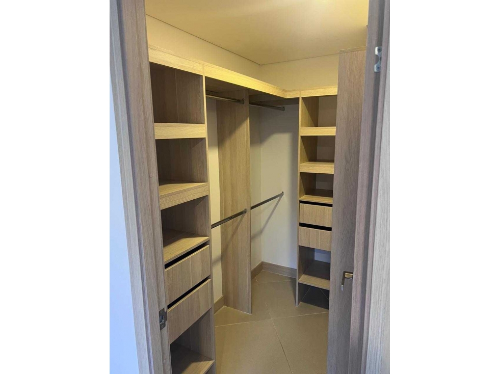Apartamento en venta en Zona Centro, Envigado · foto 21 de 23