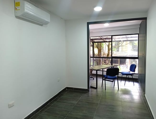 Edificio en arriendo en Cristales, Cali, 200 m² · foto 7 de 23