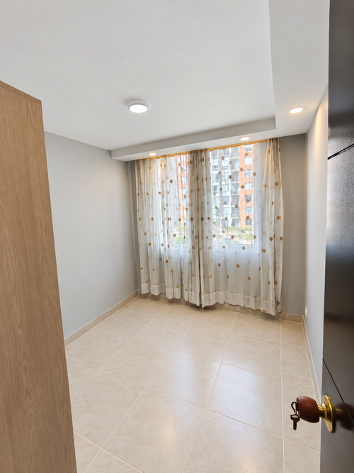 Apartamento de 3 alcobas en venta en El Sosiego, Madrid, 67 m² · foto 6 de 12