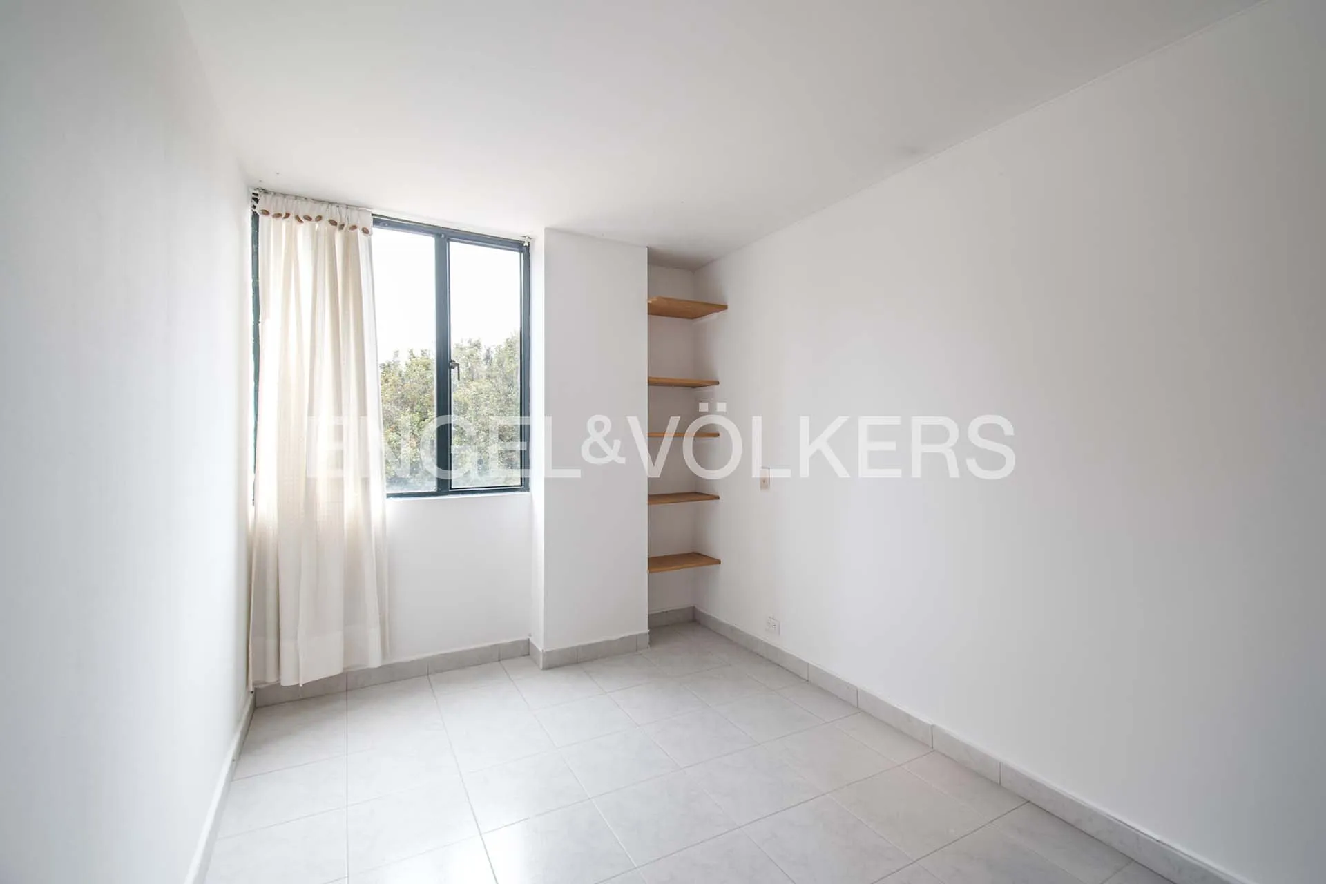 Apartamento en venta en Las Villas, Bogotá · foto 13 de 16
