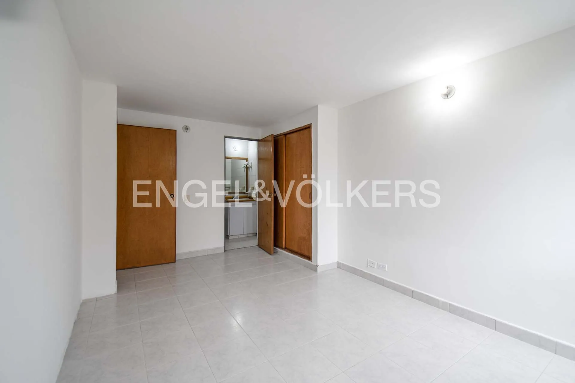 Apartamento en venta en Las Villas, Bogotá · foto 10 de 16
