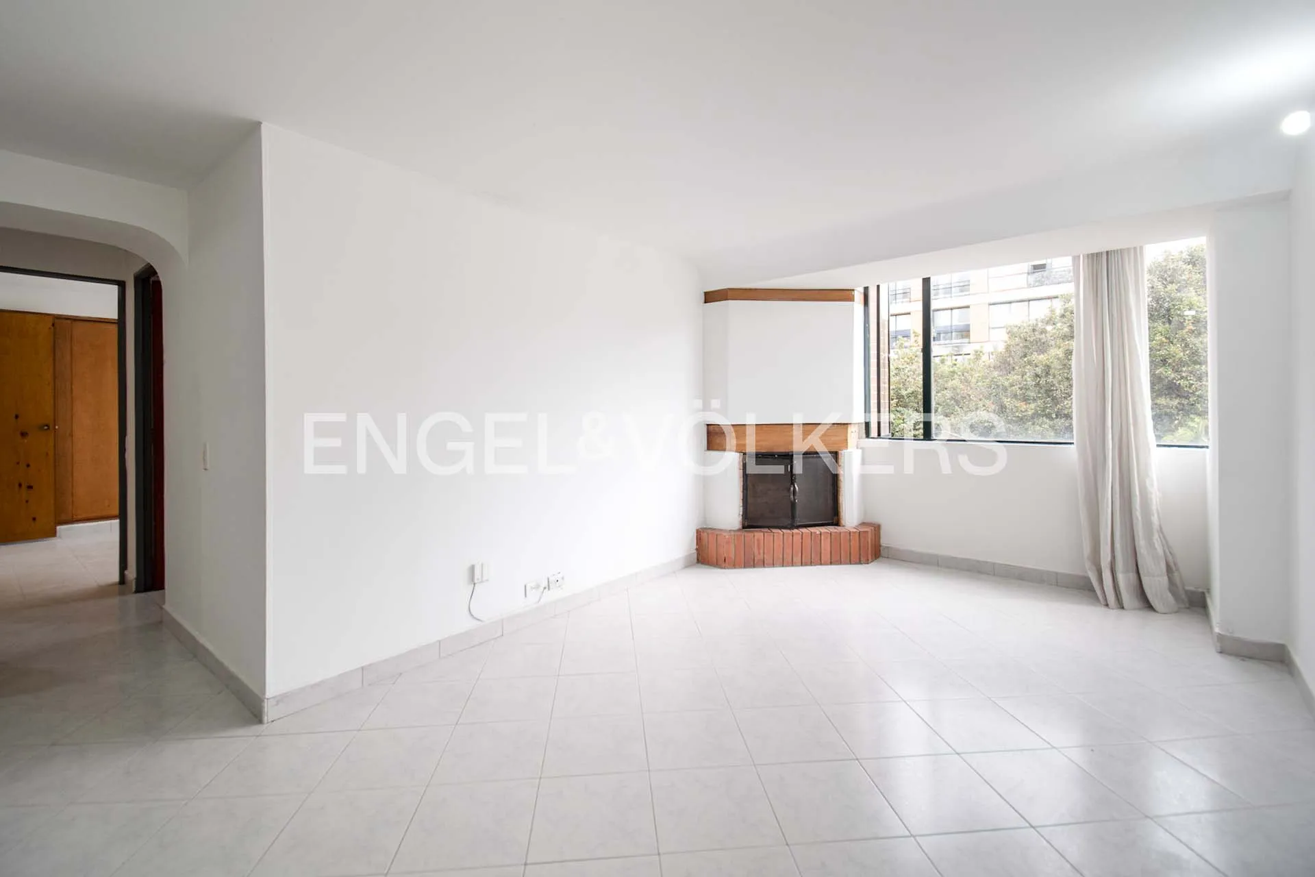 Apartamento en venta en Las Villas, Bogotá · foto 3 de 16