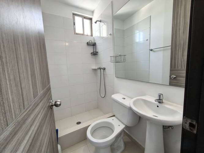 Apartamento de 3 alcobas en venta en Crespo, Cartagena, 107 m² · foto 8 de 17