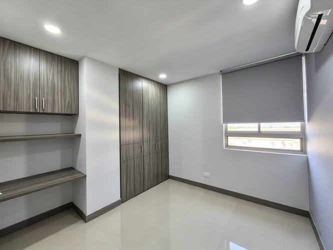 Apartamento de 3 alcobas en venta en Crespo, Cartagena, 107 m² · foto 10 de 17