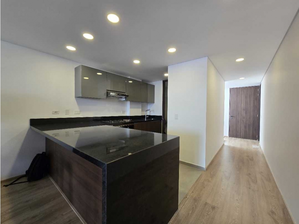 Apartamento en venta en Nueva Autopista, Bogotá · foto 2 de 3