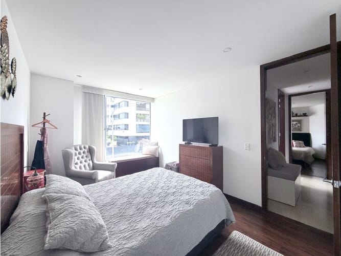 Apartamento de 3 alcobas en venta en Santa Barbara, Bogotá, 118 m² · foto 10 de 22