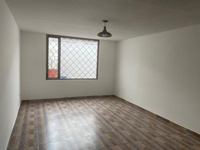Casa de 4 alcobas en venta en El Batán, Bogotá, 260 m² · foto 10 de 24