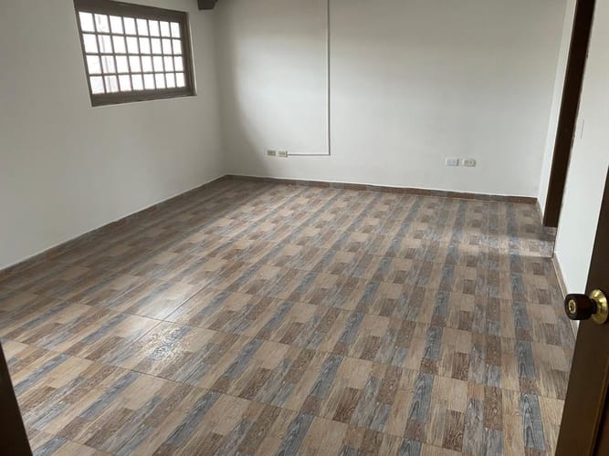 Casa de 4 alcobas en venta en El Batán, Bogotá, 260 m² · foto 13 de 24