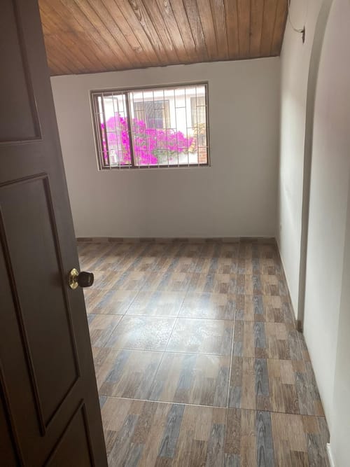 Casa de 4 alcobas en venta en El Batán, Bogotá, 260 m² · foto 15 de 24