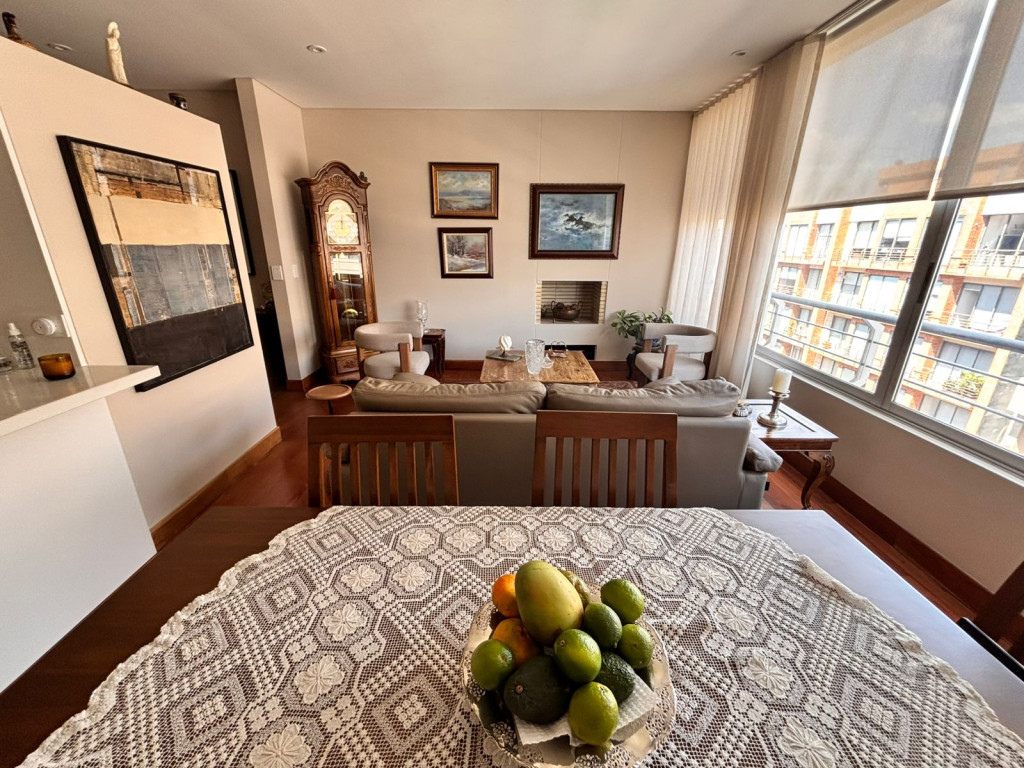 Apartamento en venta en Chicó Reservado, Bogotá · foto 3 de 10
