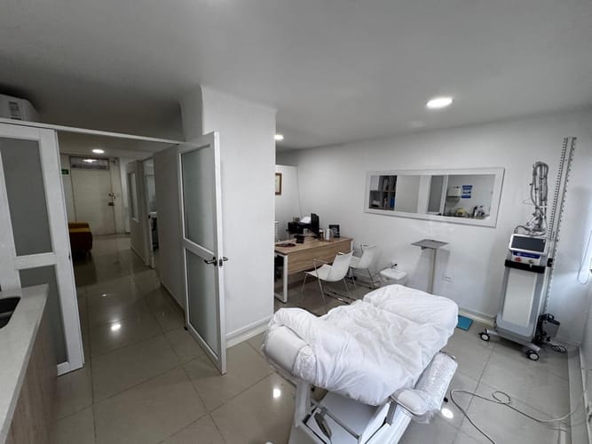 Oficina en venta en Santa Monica, Cali, 45 m² · foto 10 de 17