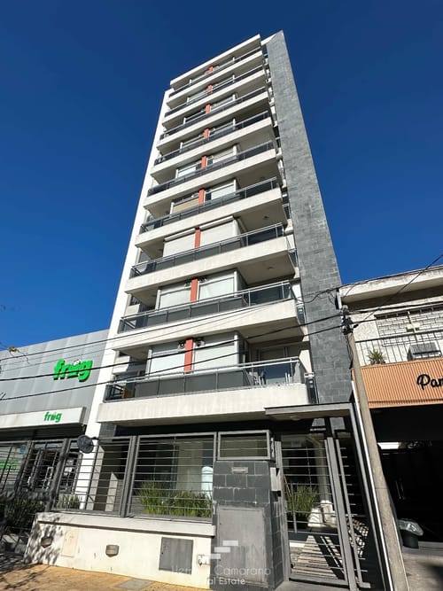 Apartamento en alquiler c/ cochera en Pocitos · Foto 2