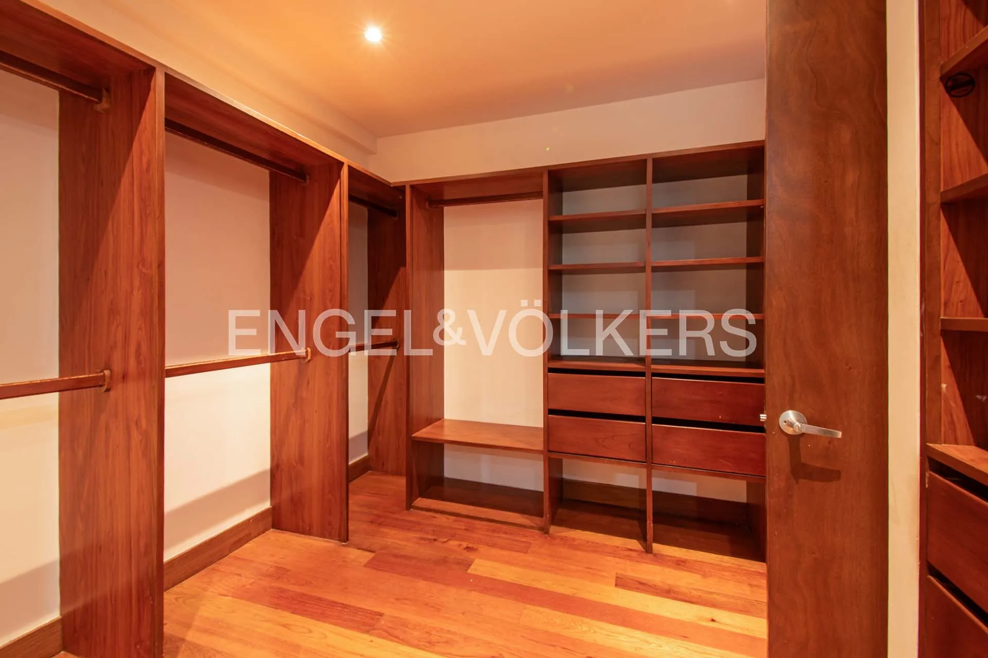 Apartamento en venta en Los Rosales, Bogotá · foto 16 de 20