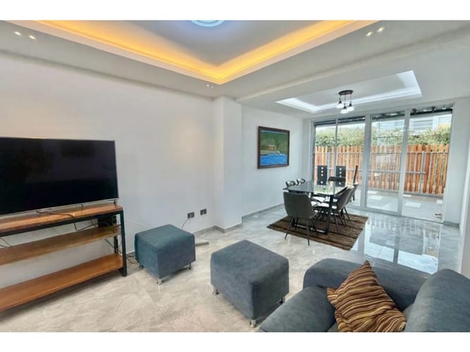 Casa de 4 alcobas en venta en El Castillo, Jamundí, 190 m² · foto 3 de 24