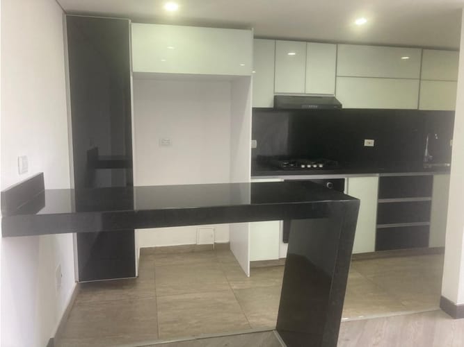 Apartamento en venta en La Castellana, Bogotá · foto 4 de 12