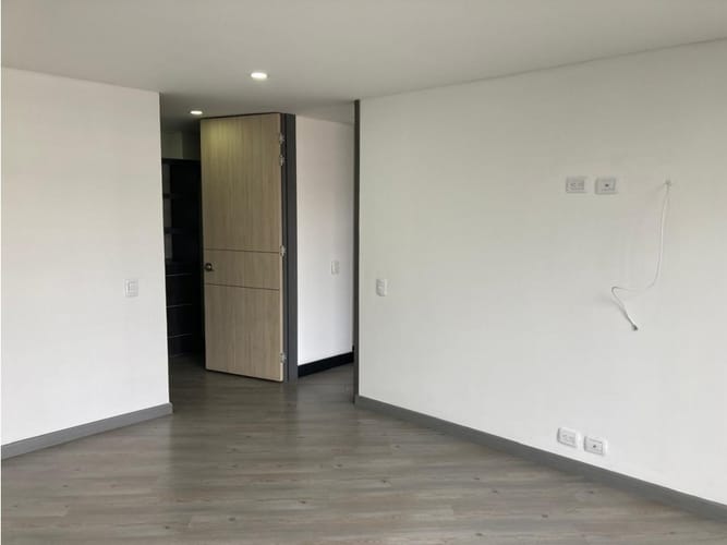Apartamento en venta en La Castellana, Bogotá · foto 7 de 12